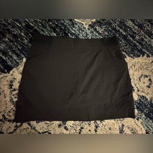 Columbia Women's Classic Black Skort